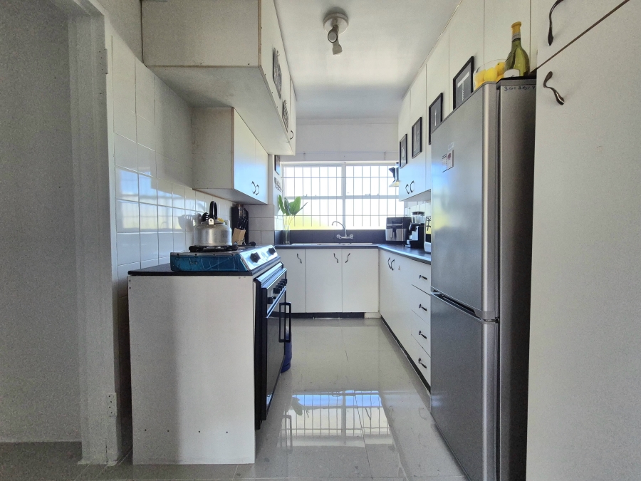 2 Bedroom Property for Sale in Claremont Western Cape